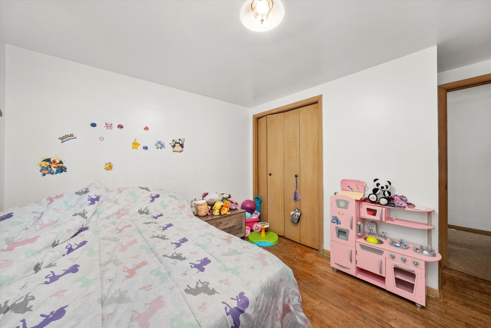 1012 E 159th Place, South Holland, IL 60473