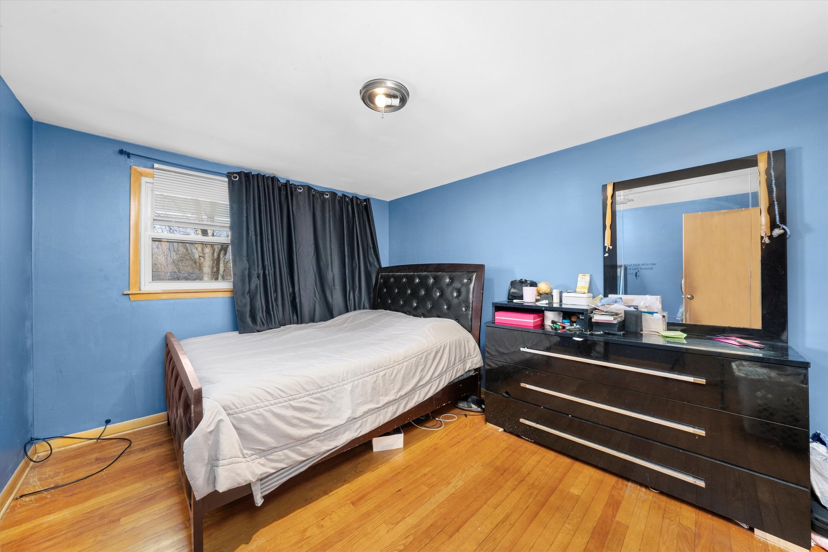 1012 E 159th Place, South Holland, IL 60473