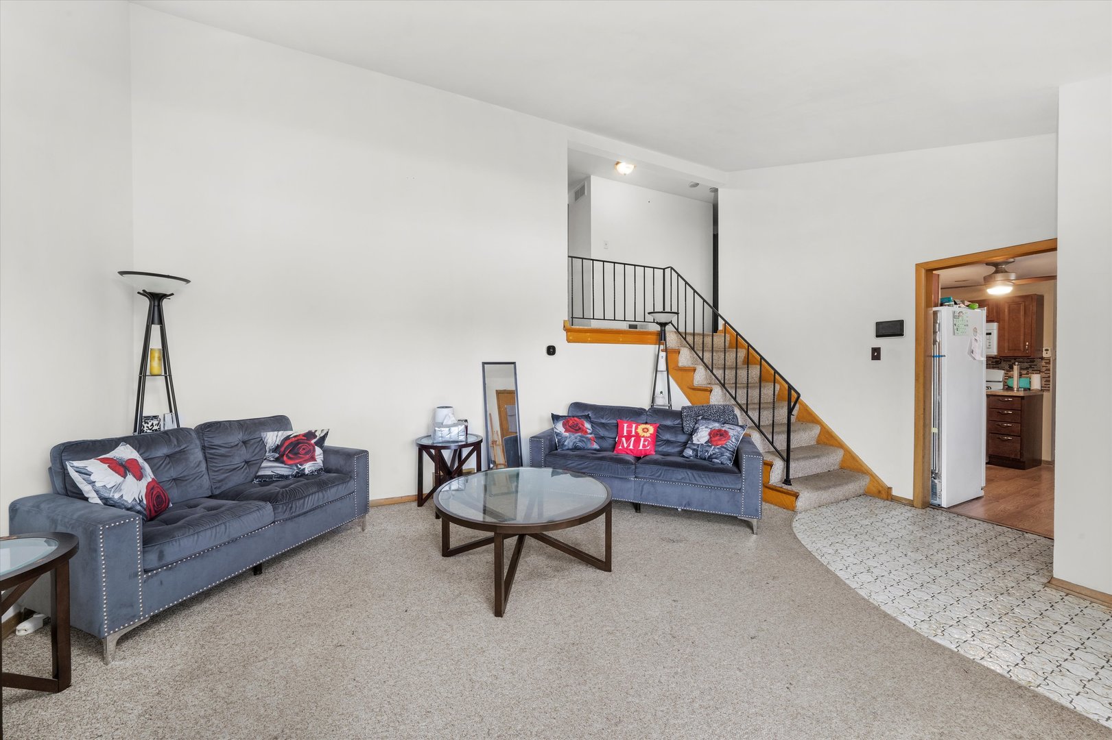 1012 E 159th Place, South Holland, IL 60473