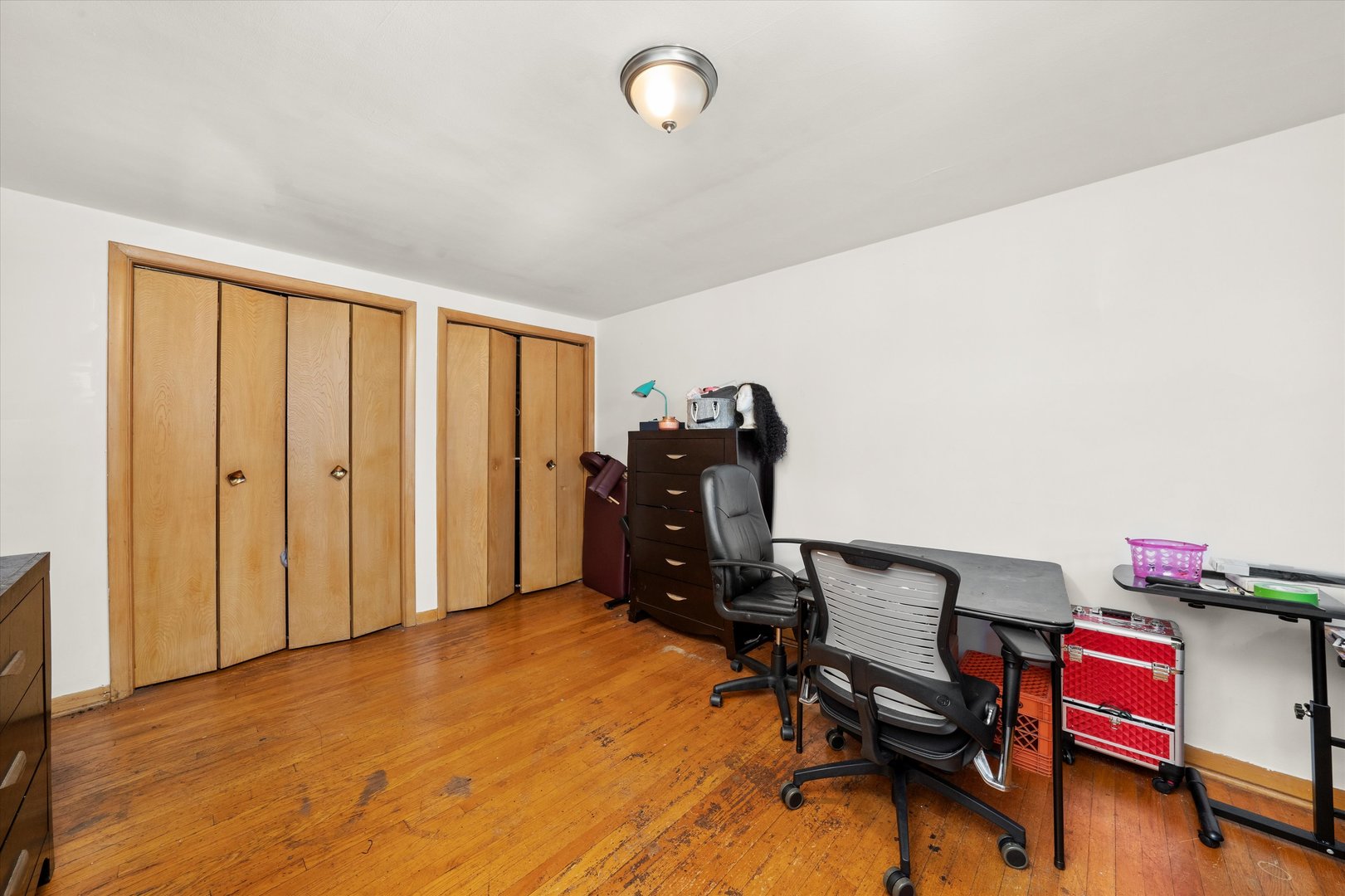 1012 E 159th Place, South Holland, IL 60473