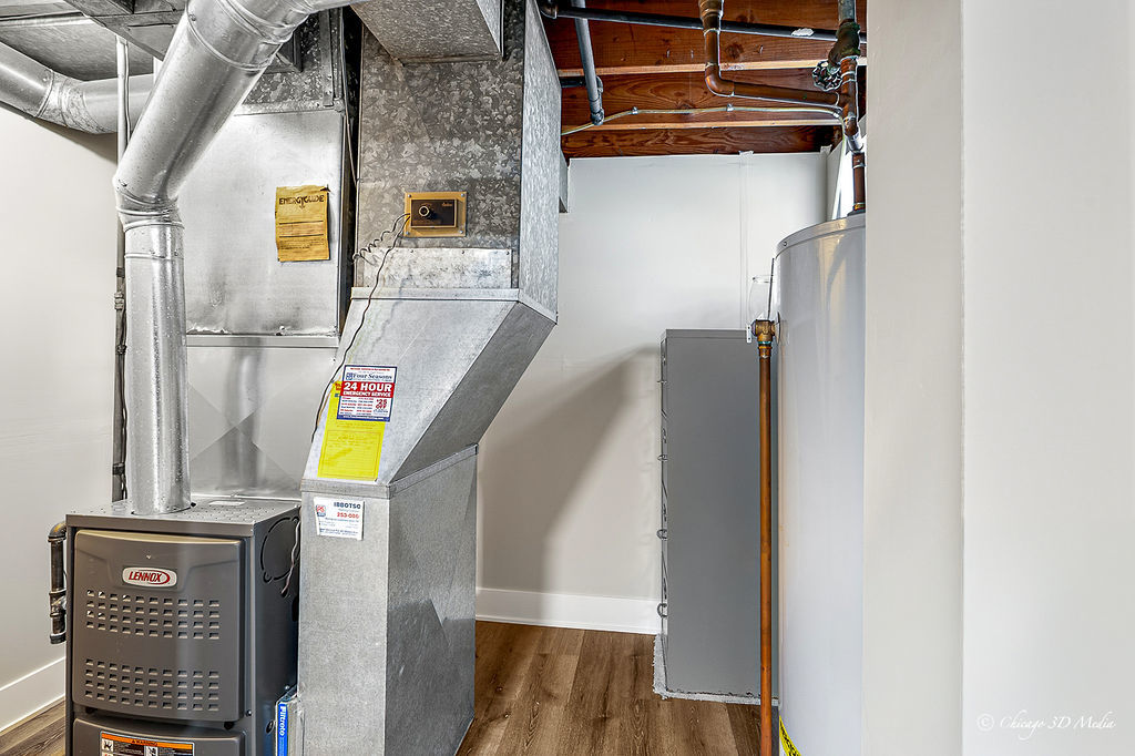 5056 N Mont Clare Avenue, Chicago, IL 60656