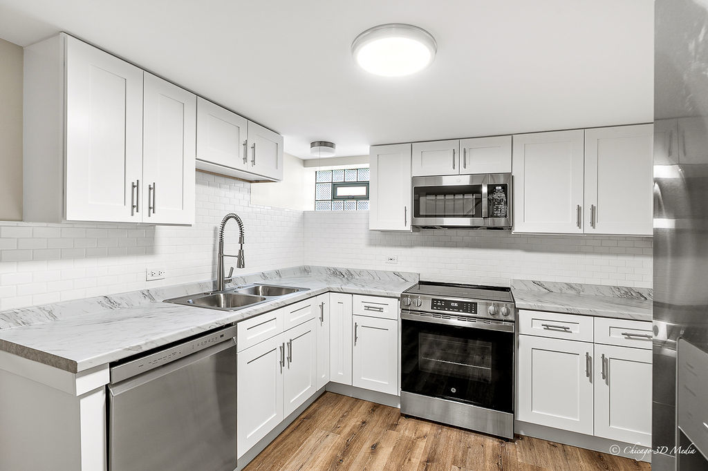 5056 N Mont Clare Avenue, Chicago, IL 60656