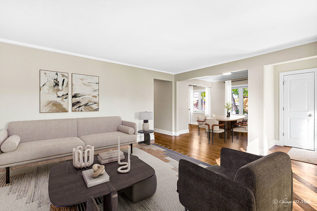 5056 N Mont Clare Avenue, Chicago, IL 60656