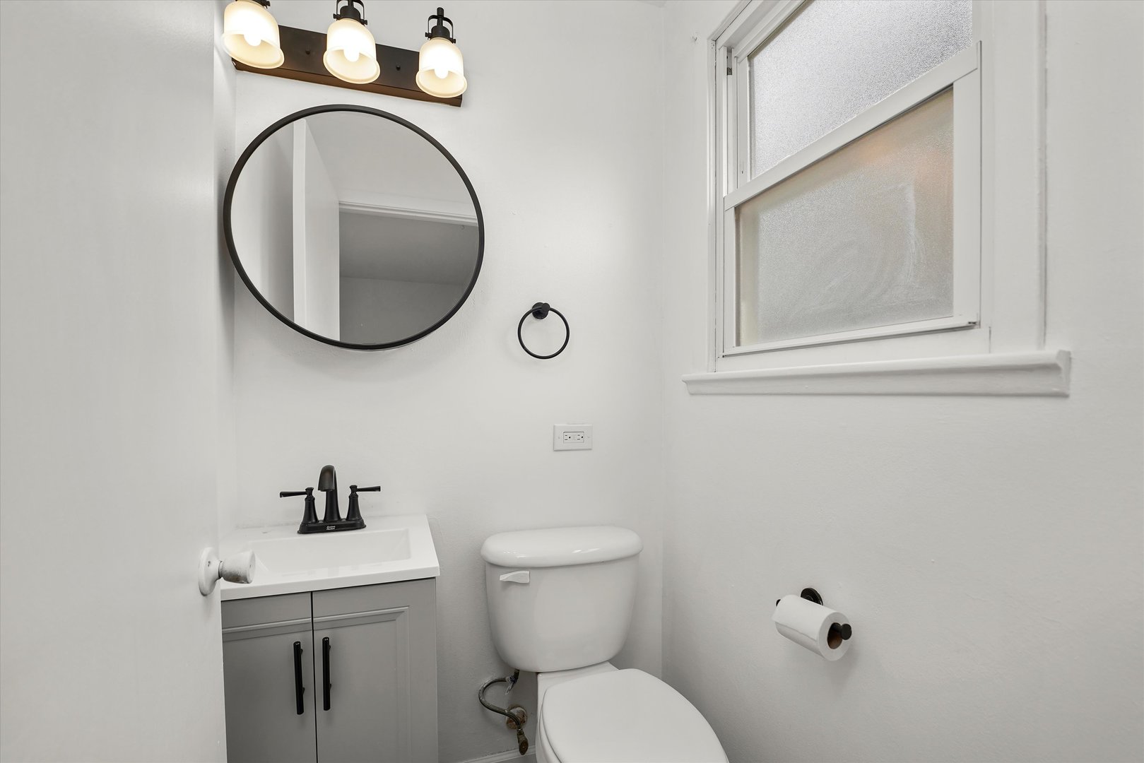 17311 Burr Oak Lane, Hazel Crest, IL 60429