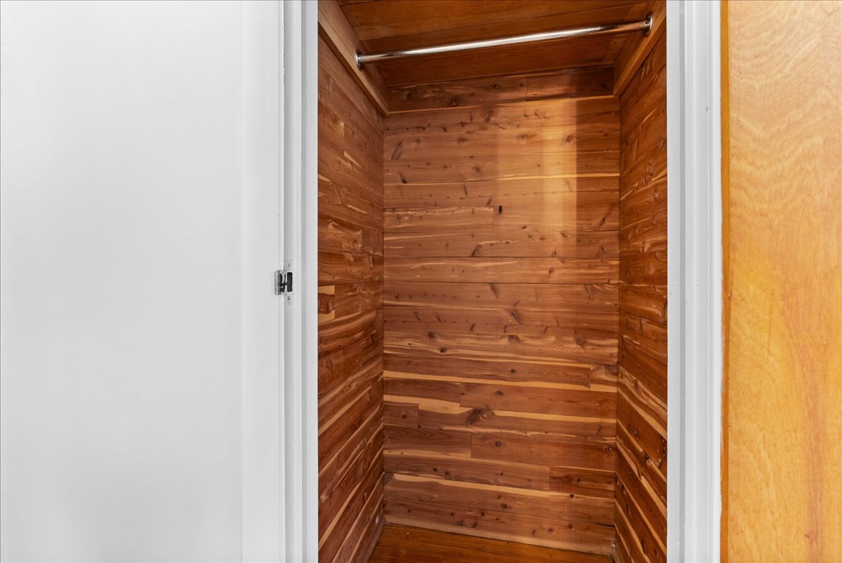 904 Snyder Drive, Bloomington, IL 61701