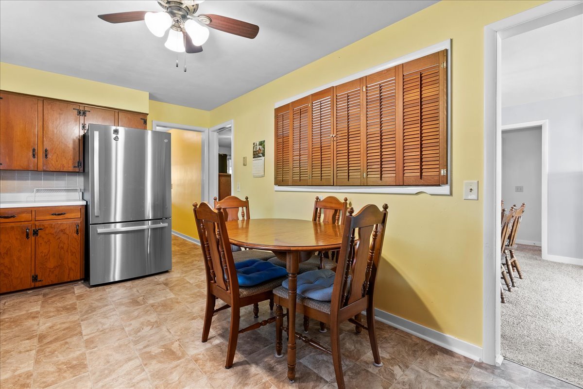 904 Snyder Drive, Bloomington, IL 61701