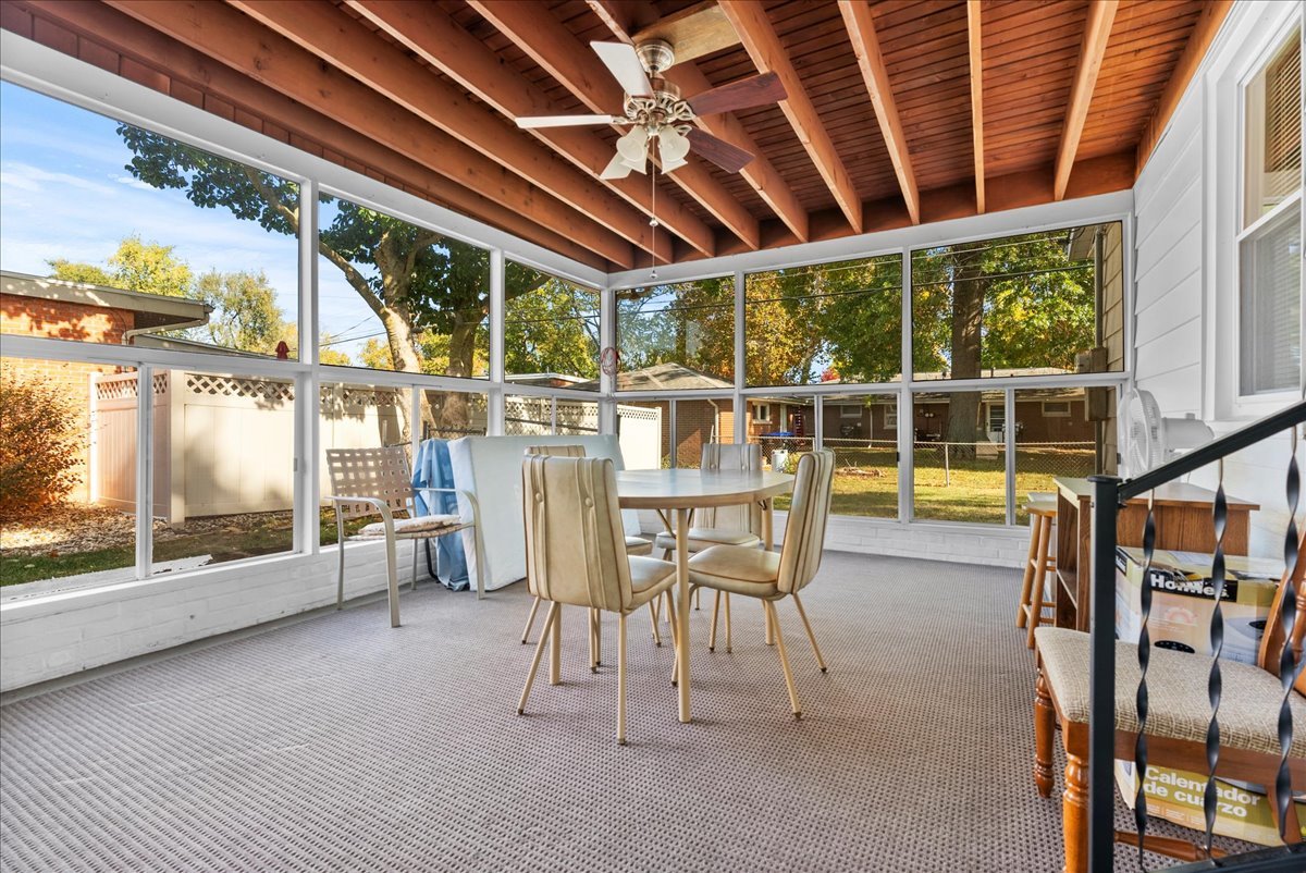 904 Snyder Drive, Bloomington, IL 61701