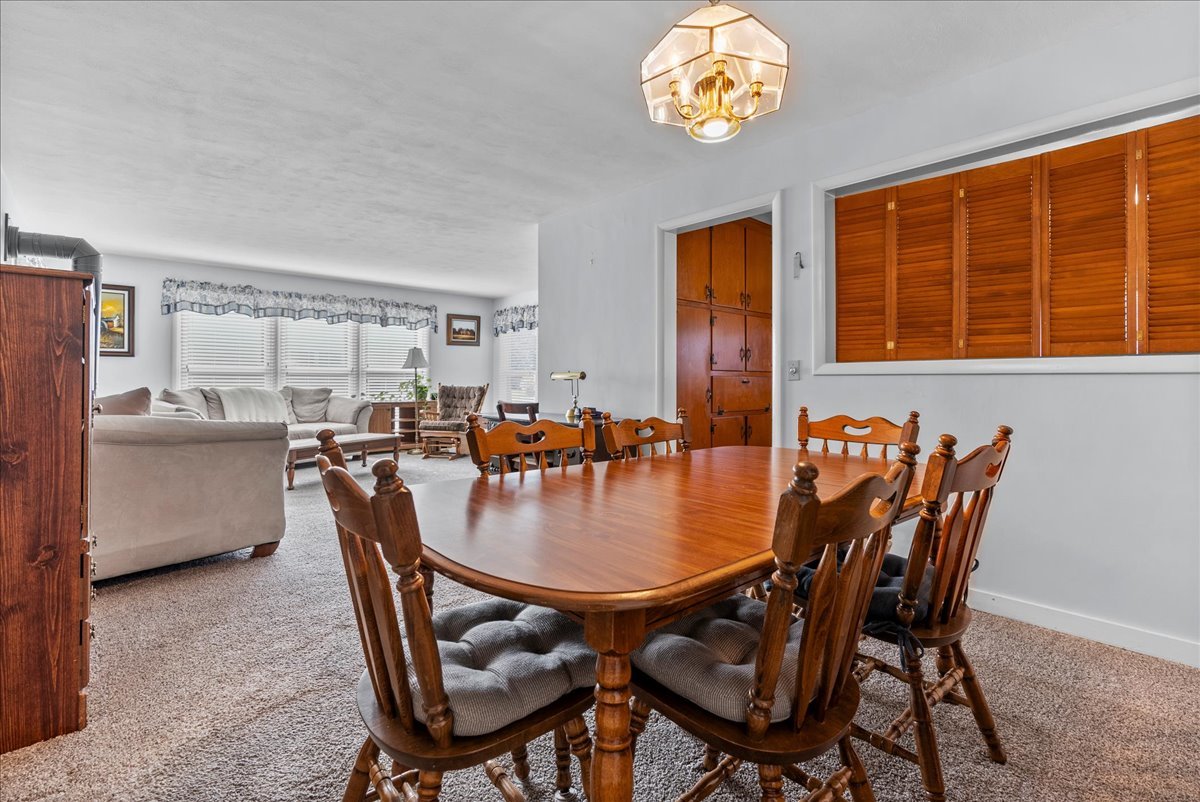 904 Snyder Drive, Bloomington, IL 61701