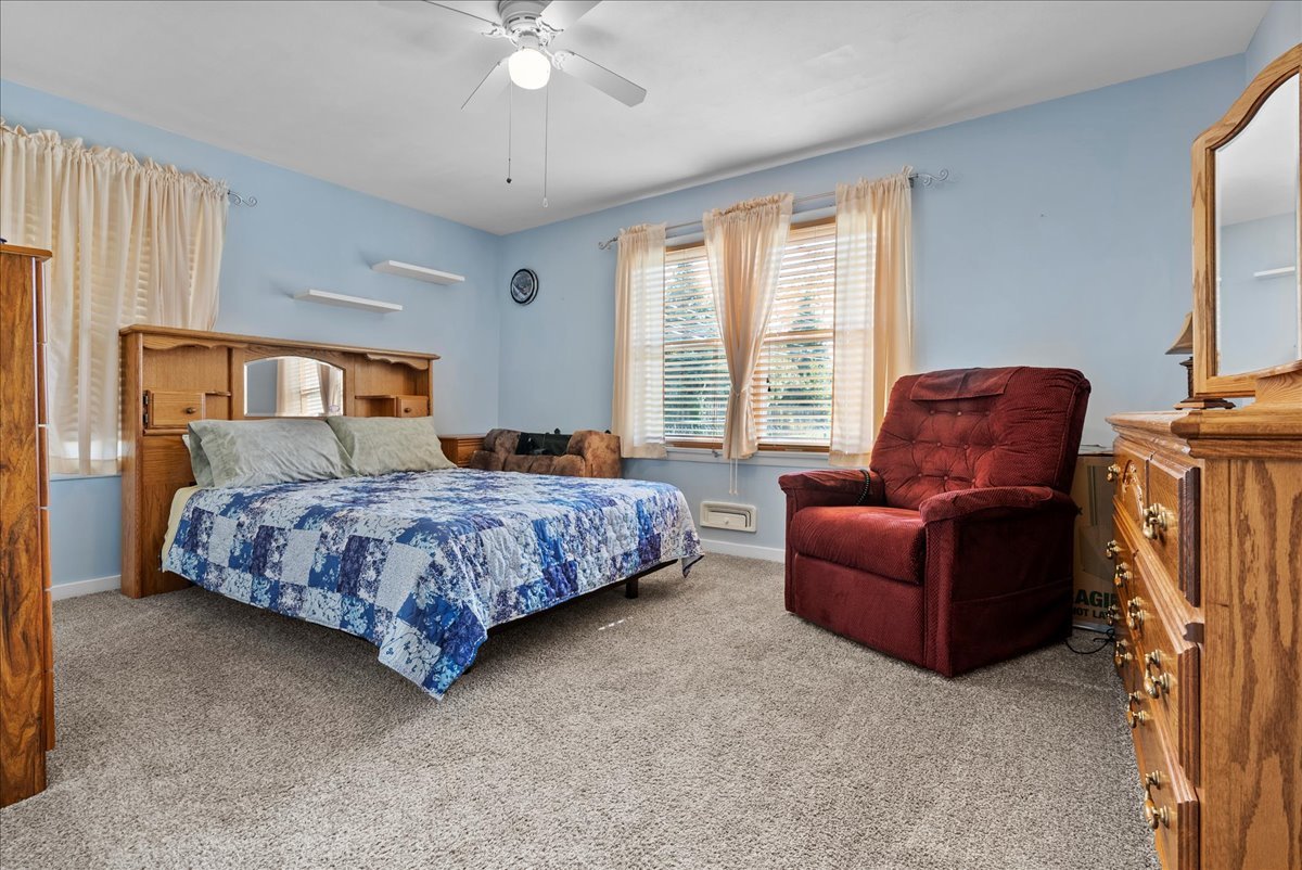 904 Snyder Drive, Bloomington, IL 61701