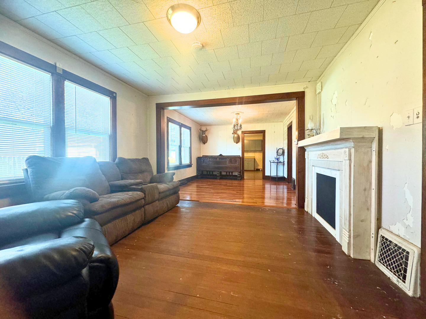 922 W Lafayette Street, Ottawa, IL 61350