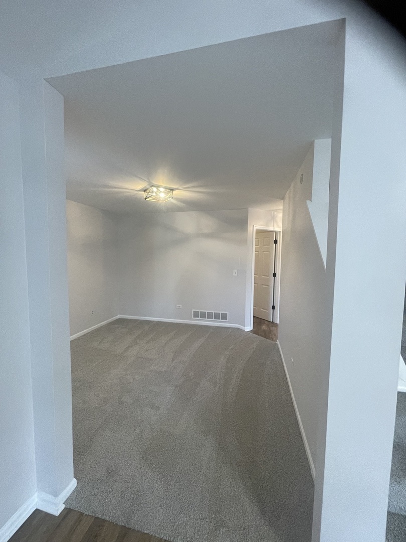 6981 Paradise Circle, Plainfield, IL 60586