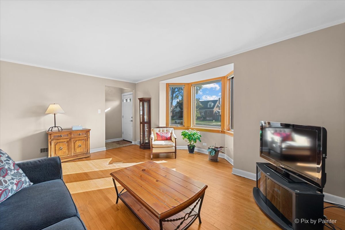 7944 W Metropole Street, Elmwood Park, IL 60707