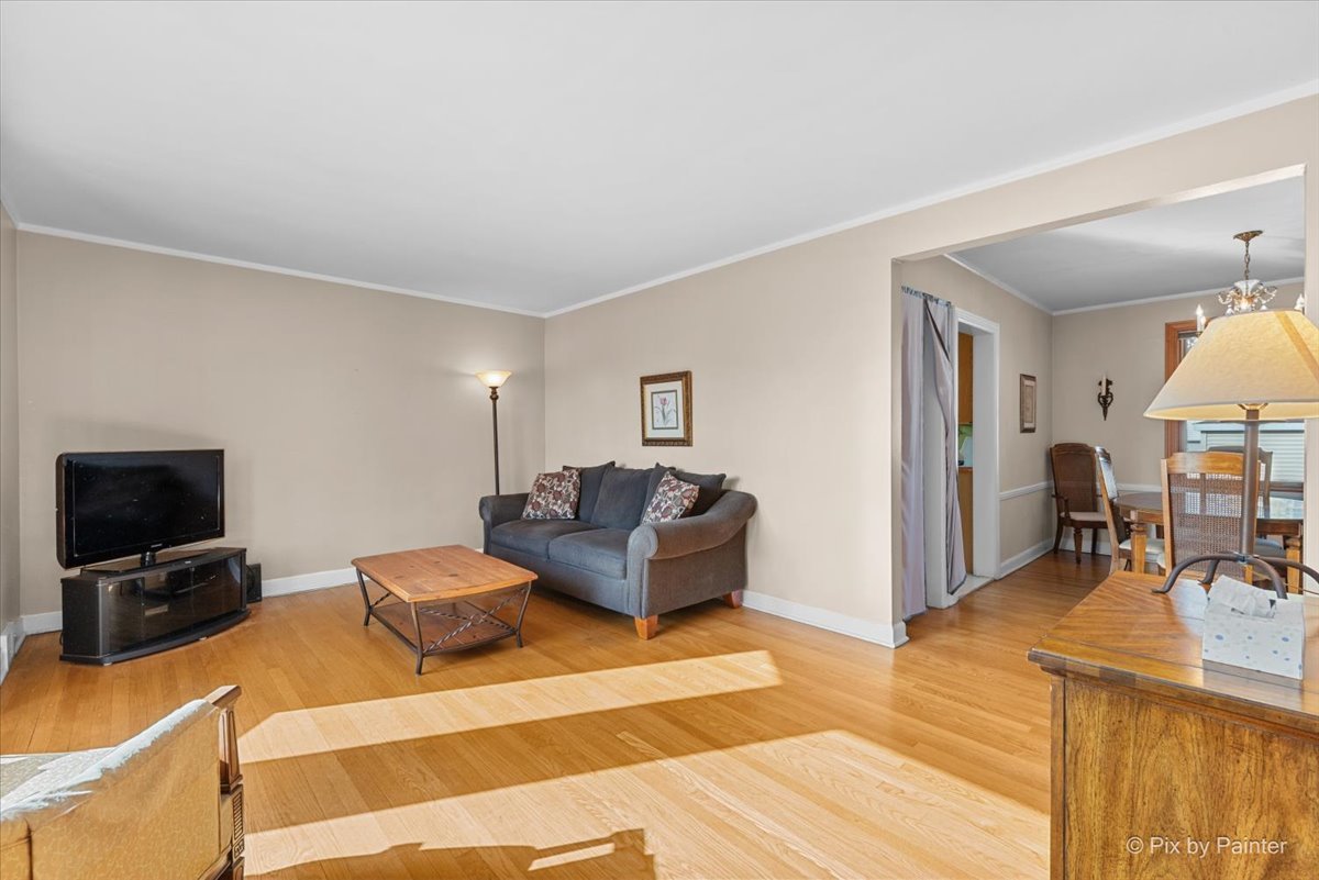 7944 W Metropole Street, Elmwood Park, IL 60707