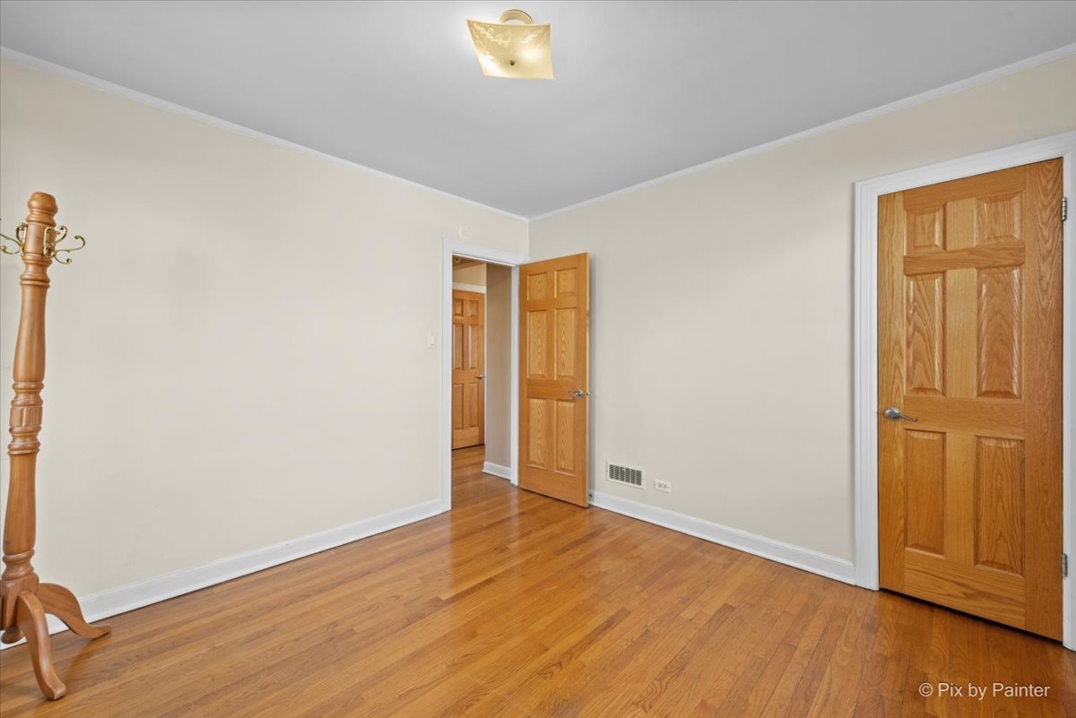 7944 W Metropole Street, Elmwood Park, IL 60707