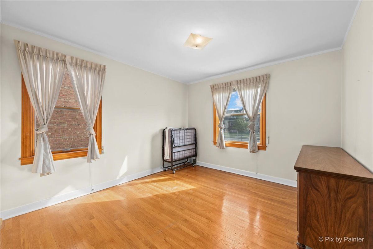 7944 W Metropole Street, Elmwood Park, IL 60707