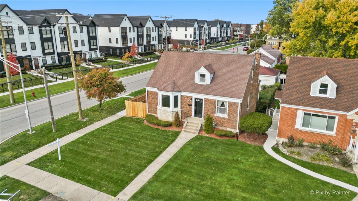 7944 W Metropole Street, Elmwood Park, IL 60707