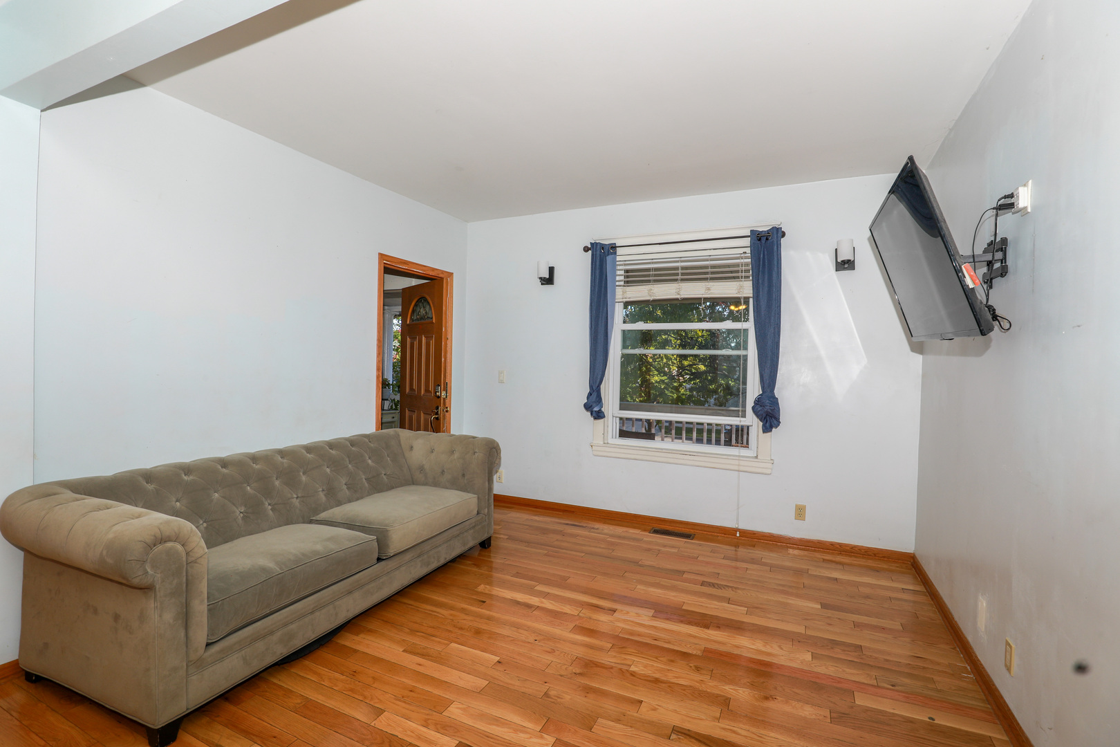 2830 Edgington Street, Franklin Park, IL 60131