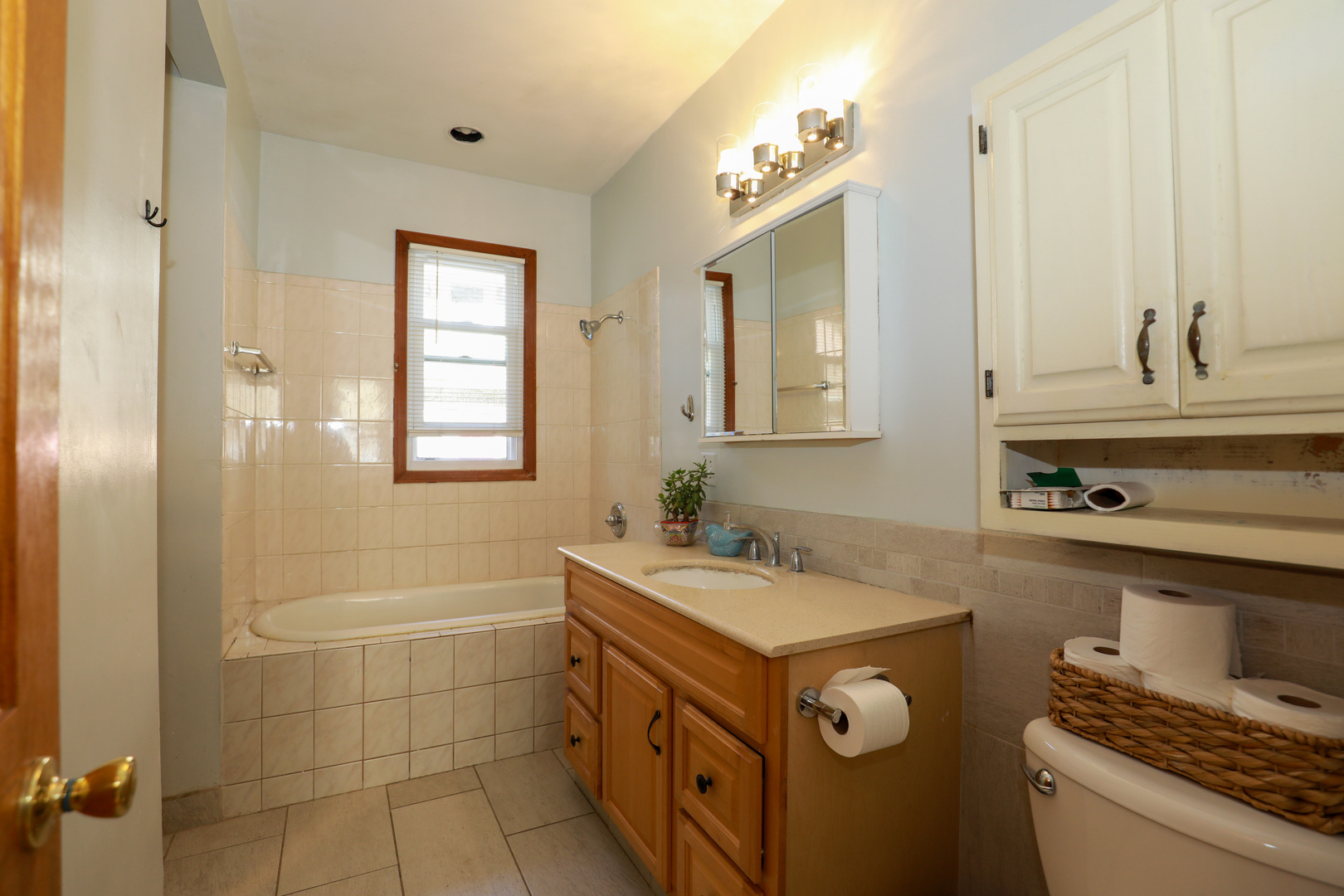 2830 Edgington Street, Franklin Park, IL 60131