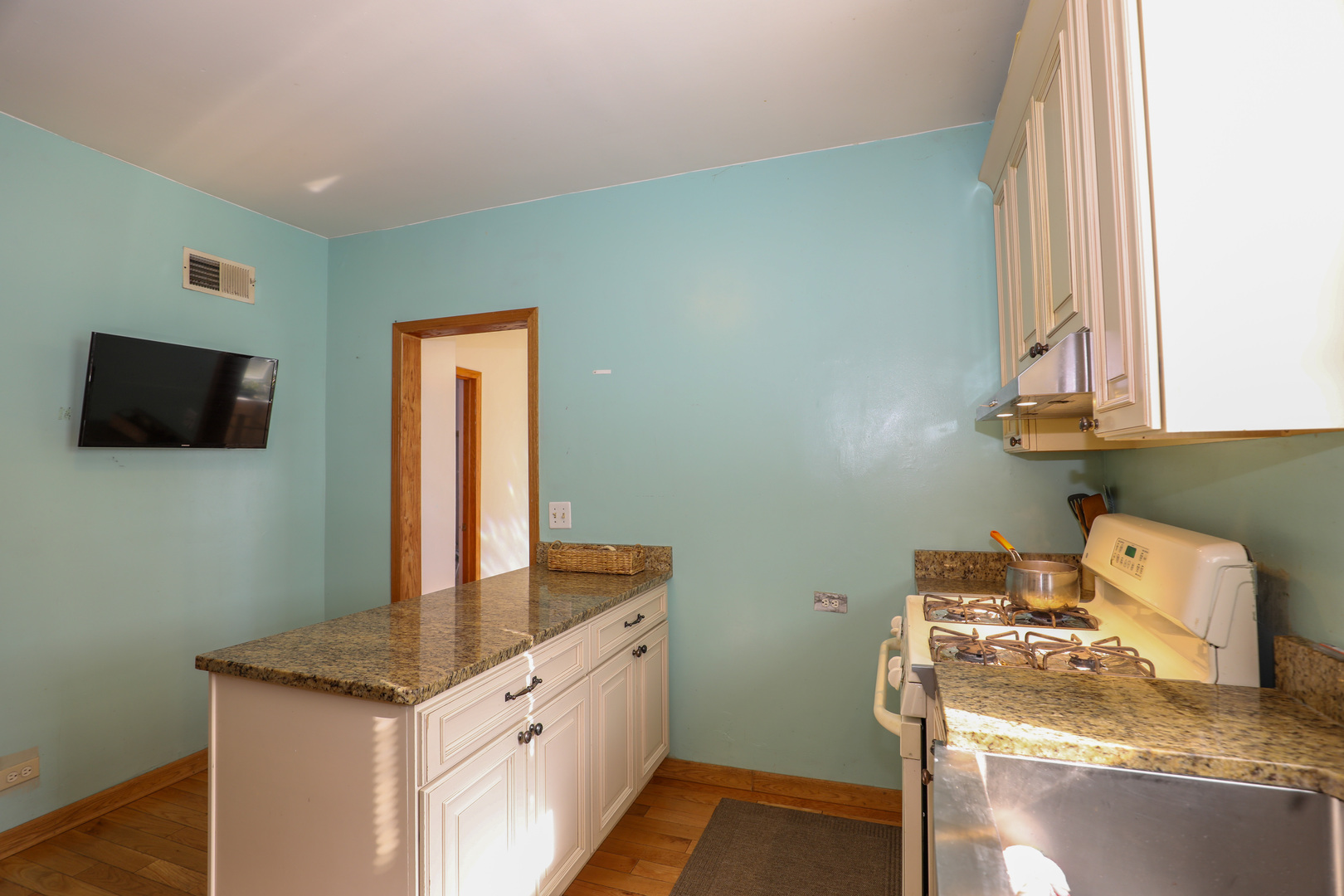 2830 Edgington Street, Franklin Park, IL 60131