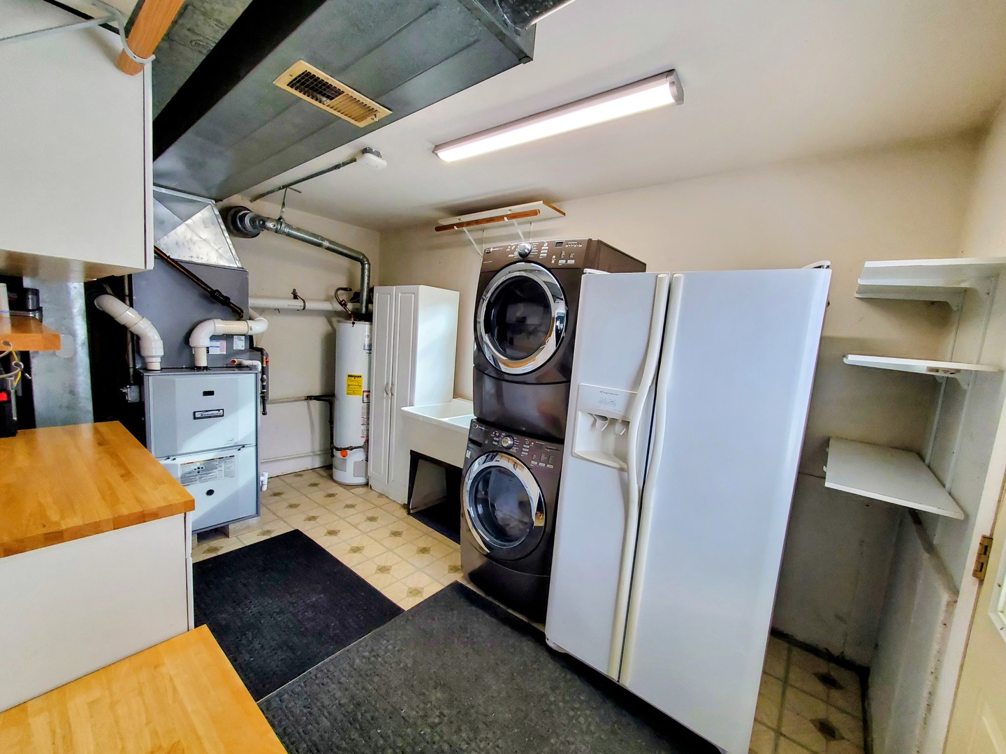 220 N Grace Street, Lombard, IL 60148