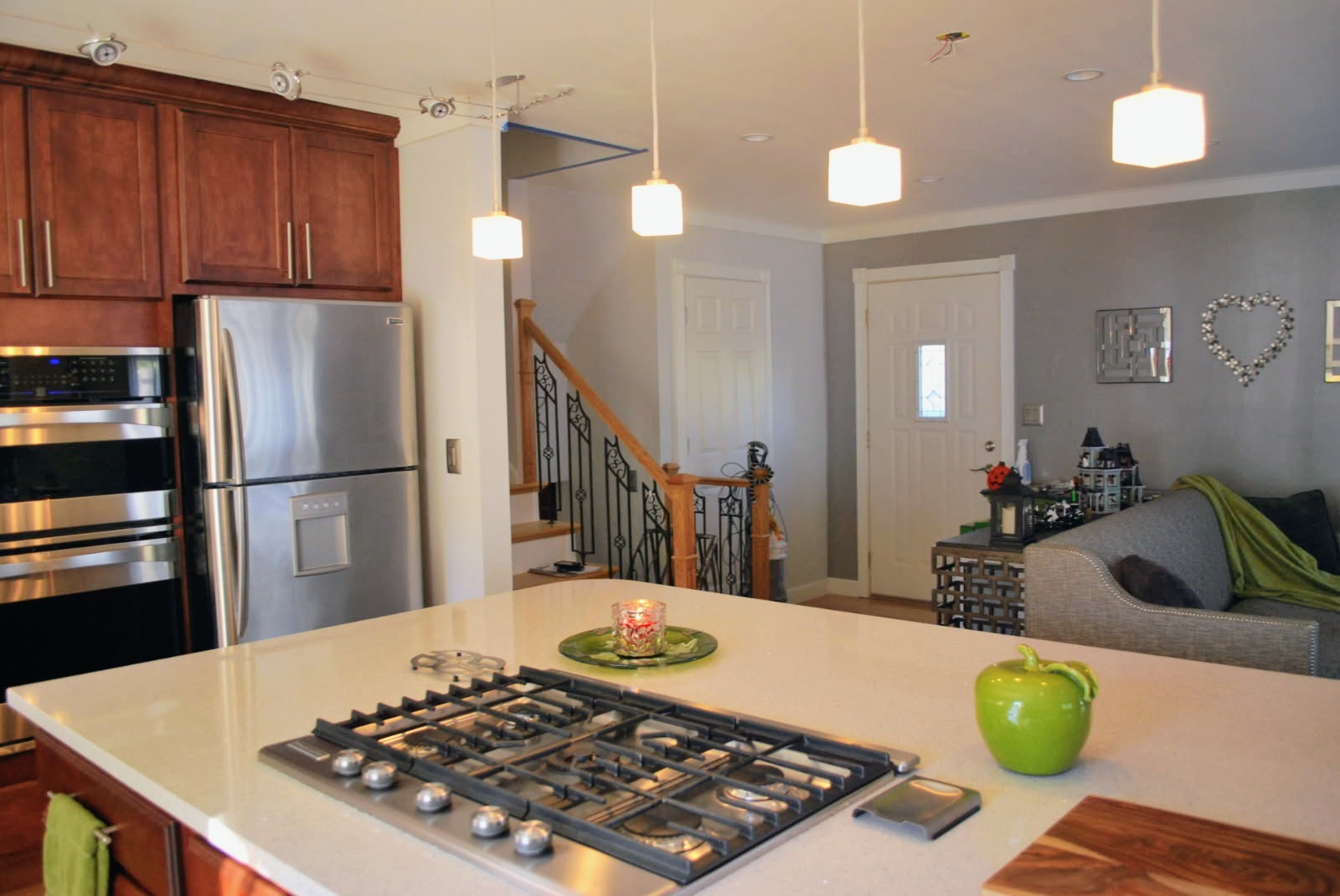 220 N Grace Street, Lombard, IL 60148