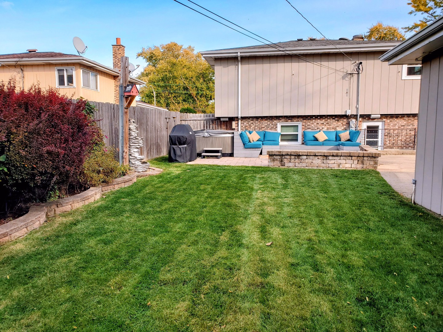 220 N Grace Street, Lombard, IL 60148