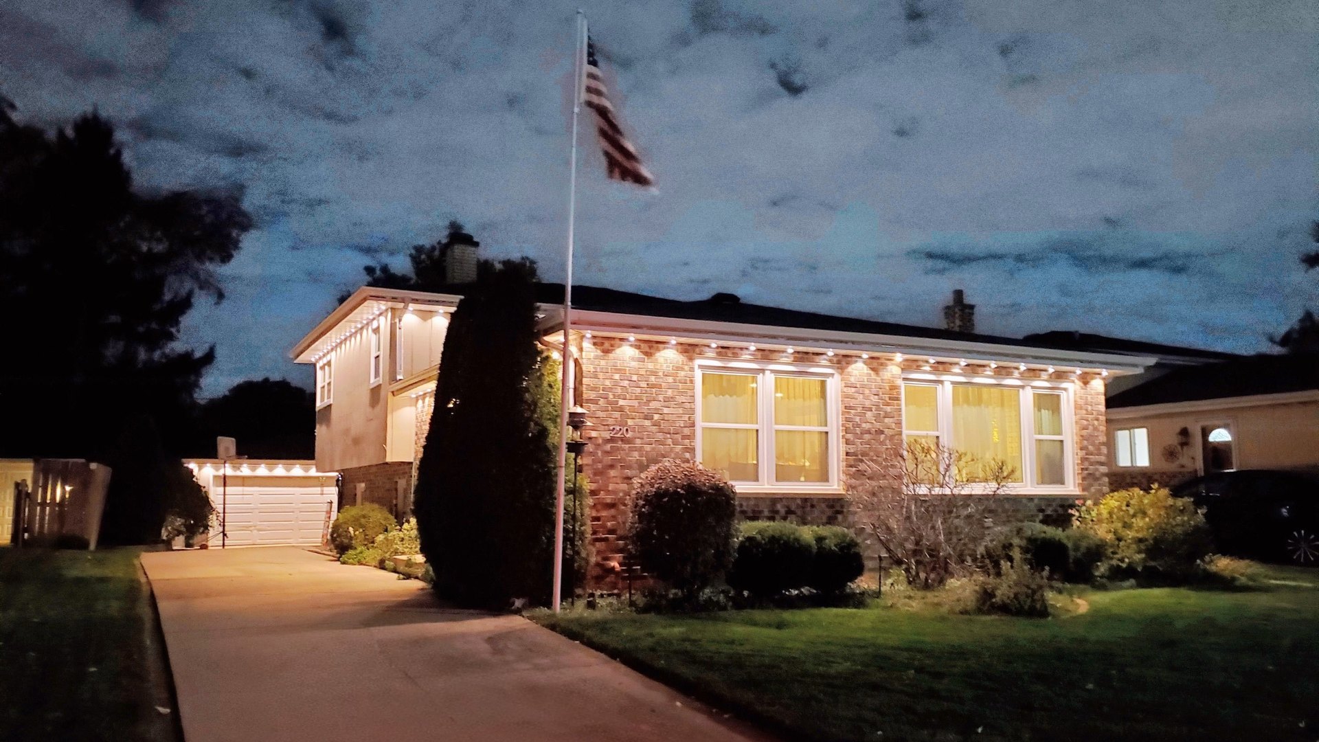 220 N Grace Street, Lombard, IL 60148