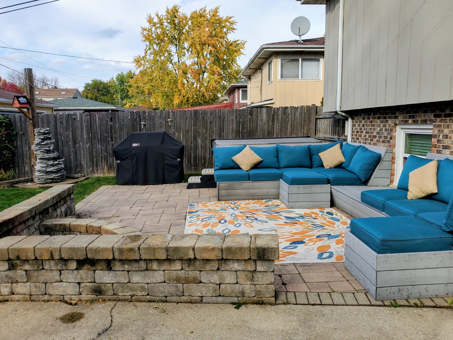 220 N Grace Street, Lombard, IL 60148