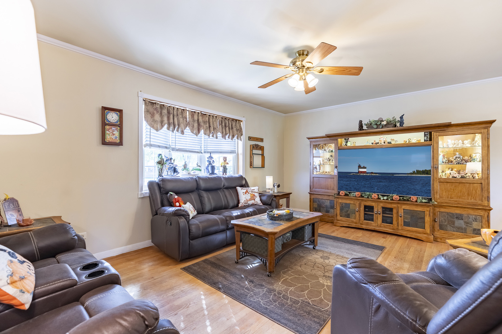 10 Herman Court, Crete, IL 60417