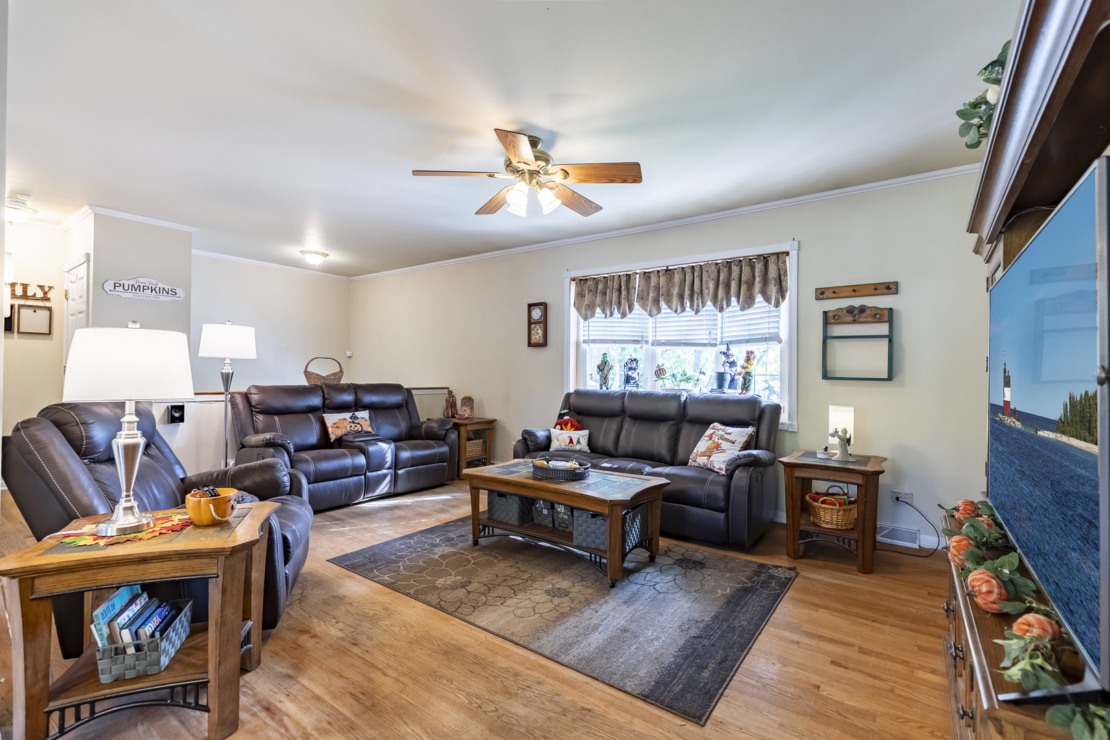 10 Herman Court, Crete, IL 60417