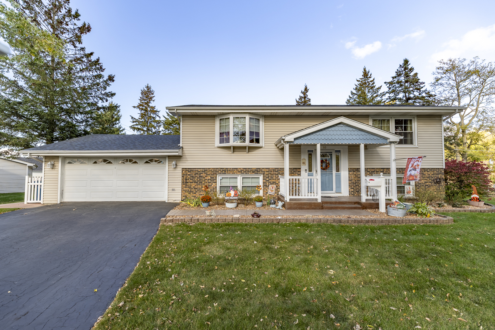 10 Herman Court, Crete, IL 60417