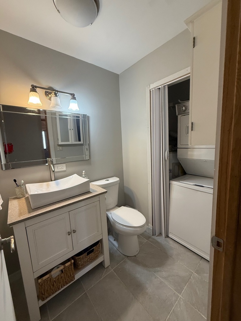 2910 Frontenac Street #107, North Chicago, IL 60064