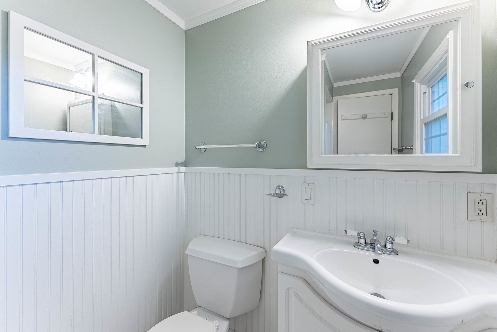 3S240 Burr Oak Drive, Glen Ellyn, IL 60137