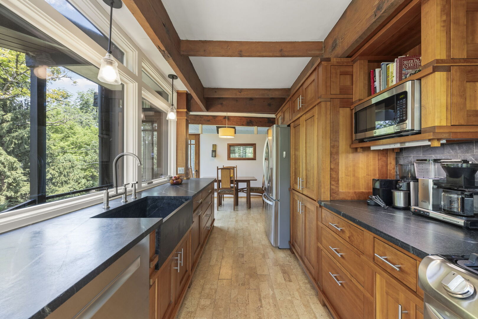 625 Midway Park, Glen Ellyn, IL 60137