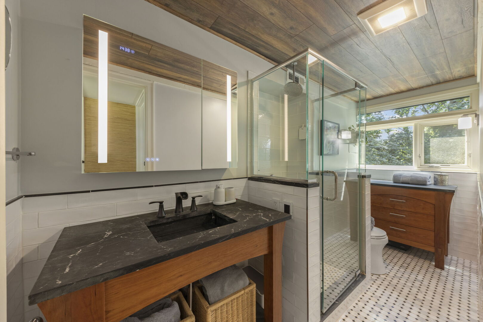 625 Midway Park, Glen Ellyn, IL 60137