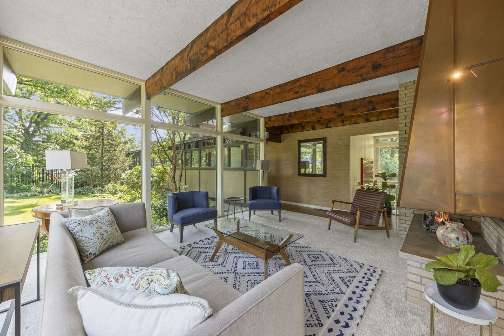 625 Midway Park, Glen Ellyn, IL 60137