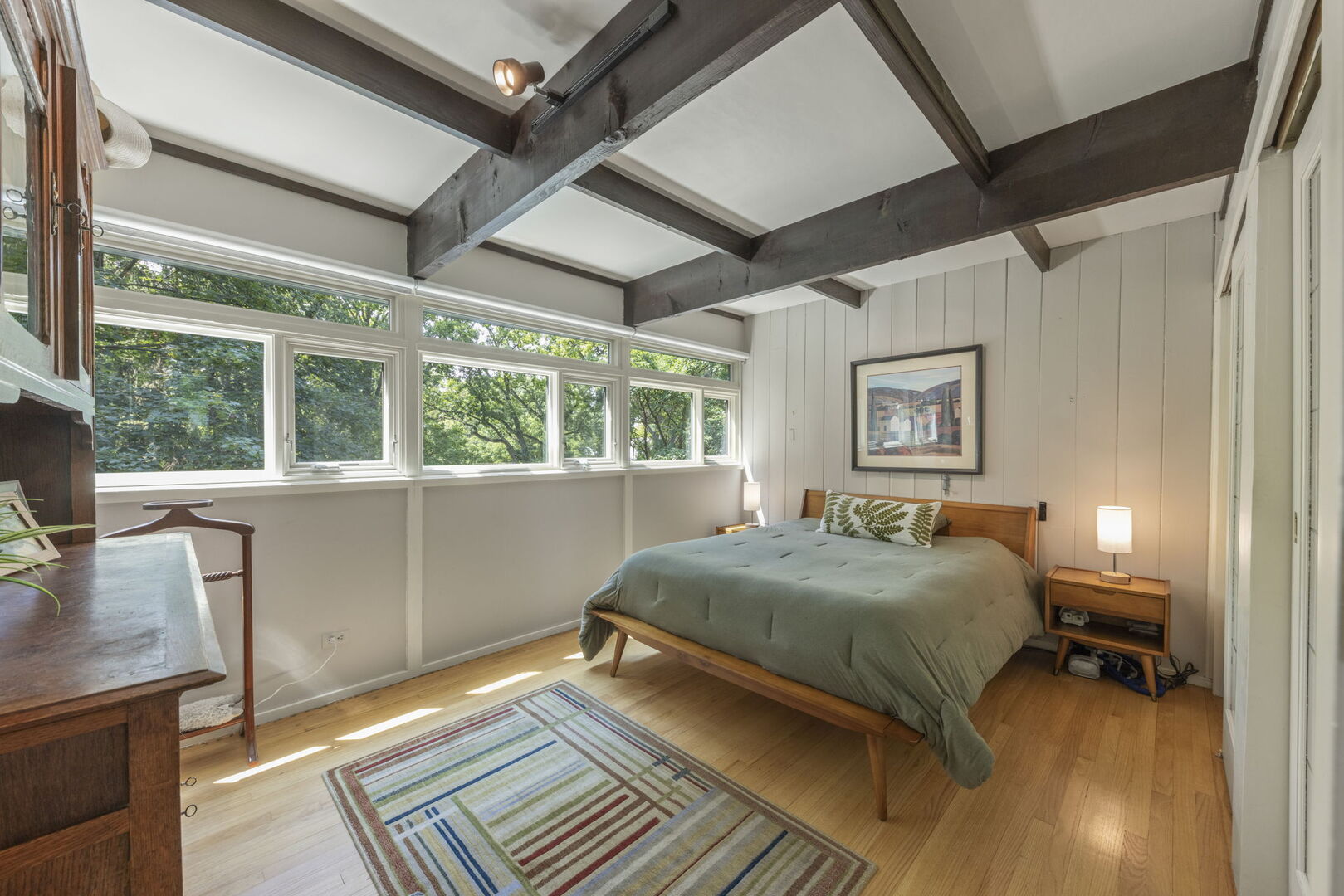 625 Midway Park, Glen Ellyn, IL 60137