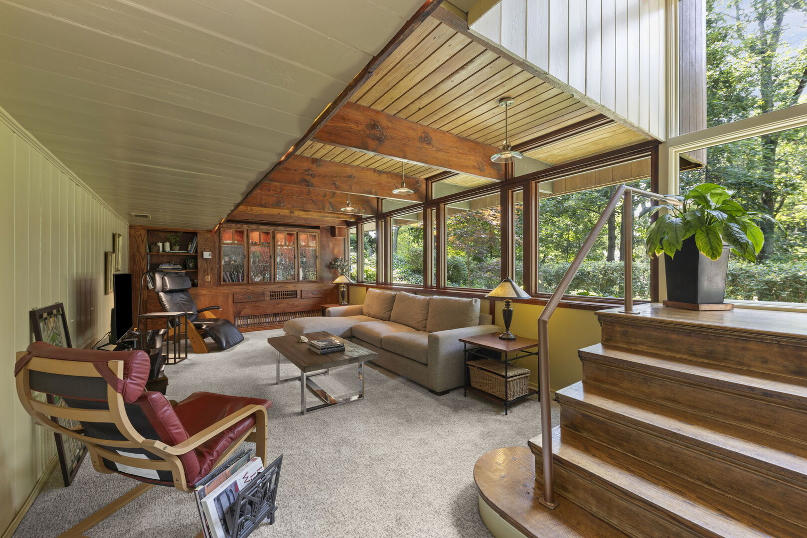 625 Midway Park, Glen Ellyn, IL 60137