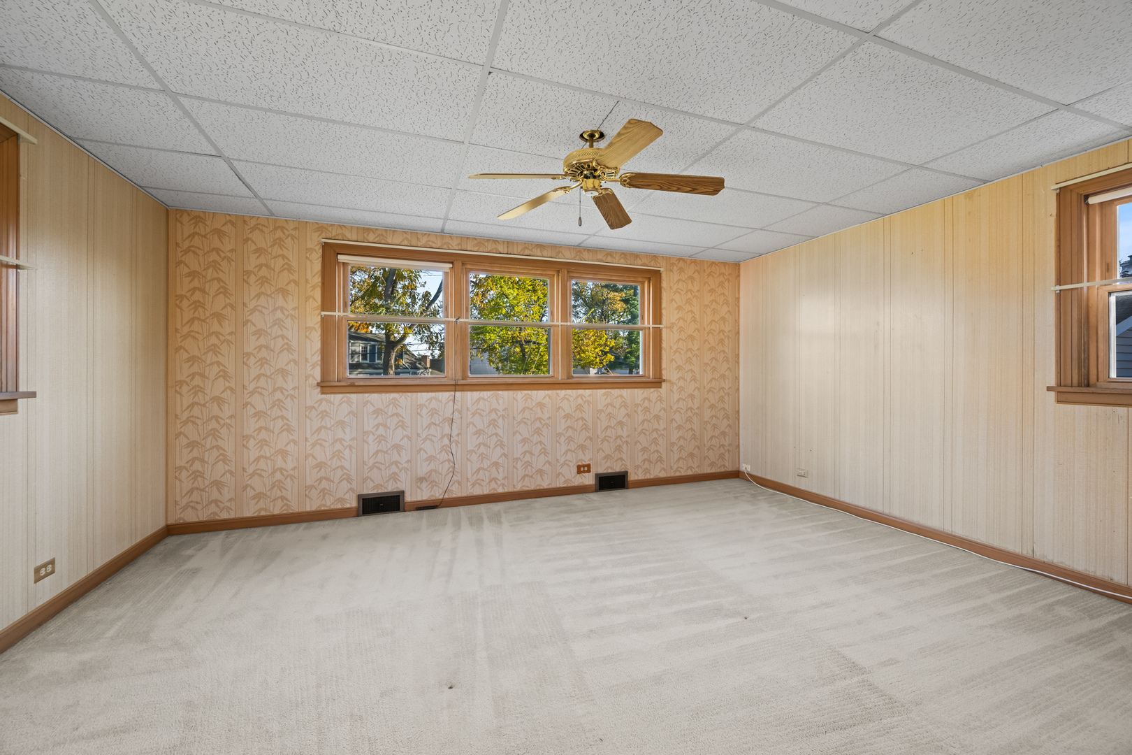 543 Columbia Avenue, Des Plaines, IL 60016