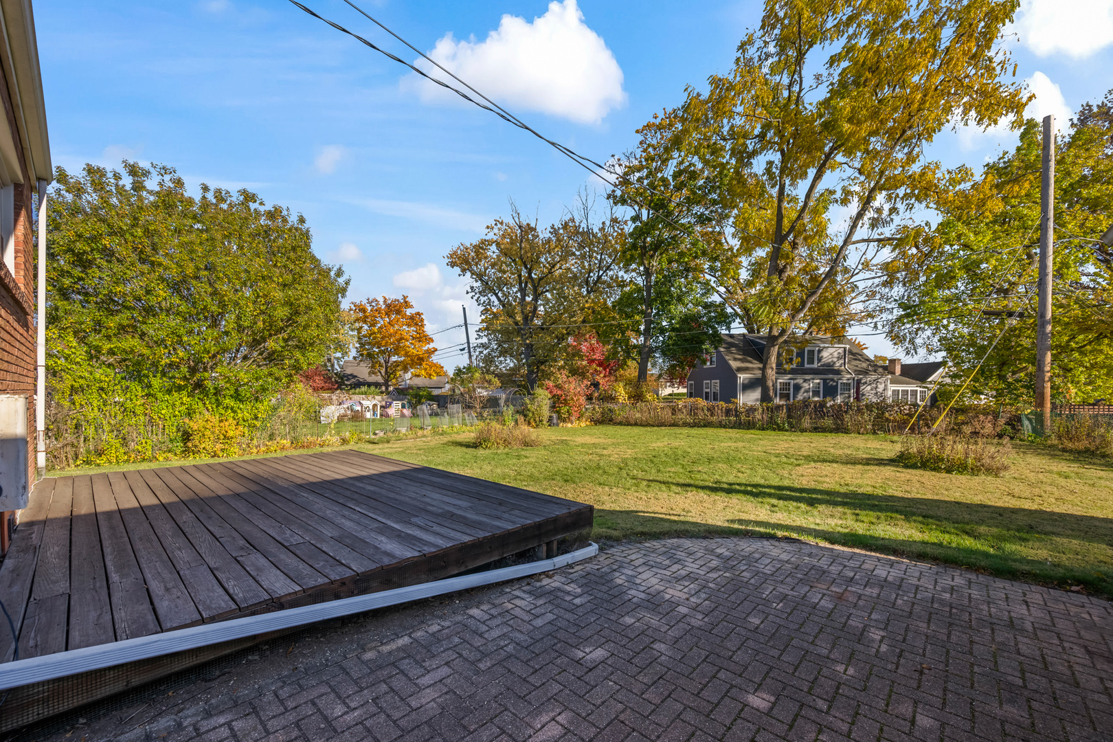 543 Columbia Avenue, Des Plaines, IL 60016