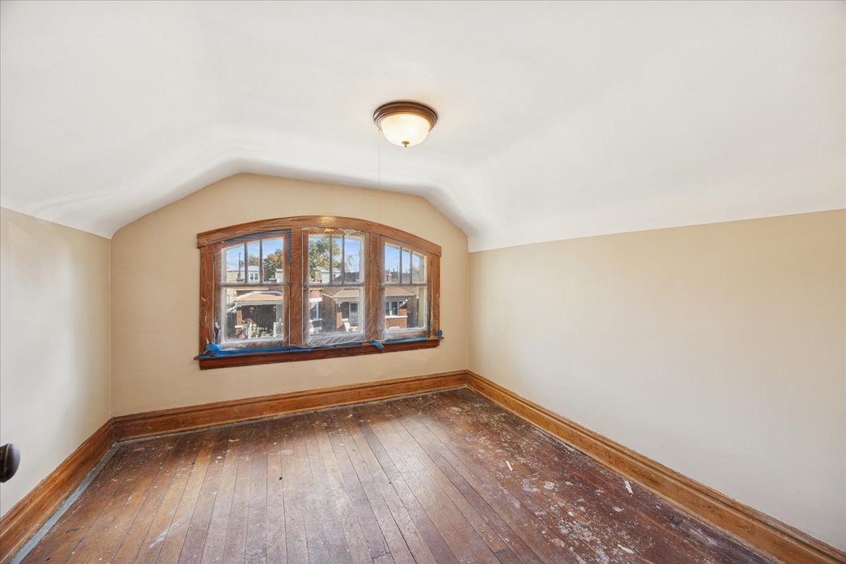 1530 S 61st Avenue, Cicero, IL 60804