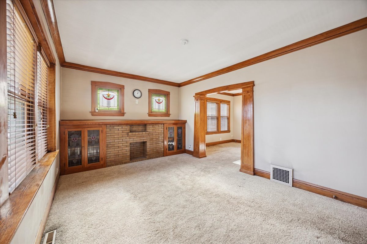 1530 S 61st Avenue, Cicero, IL 60804