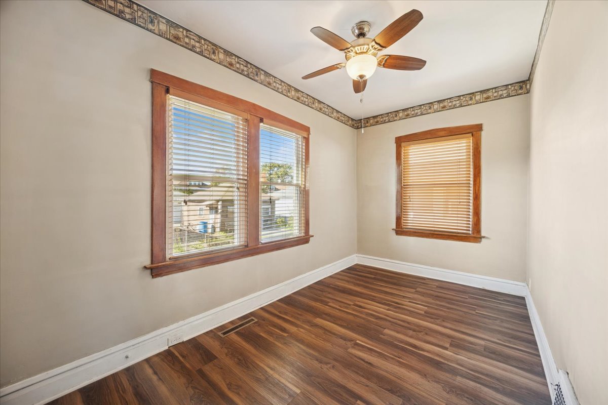 1530 S 61st Avenue, Cicero, IL 60804