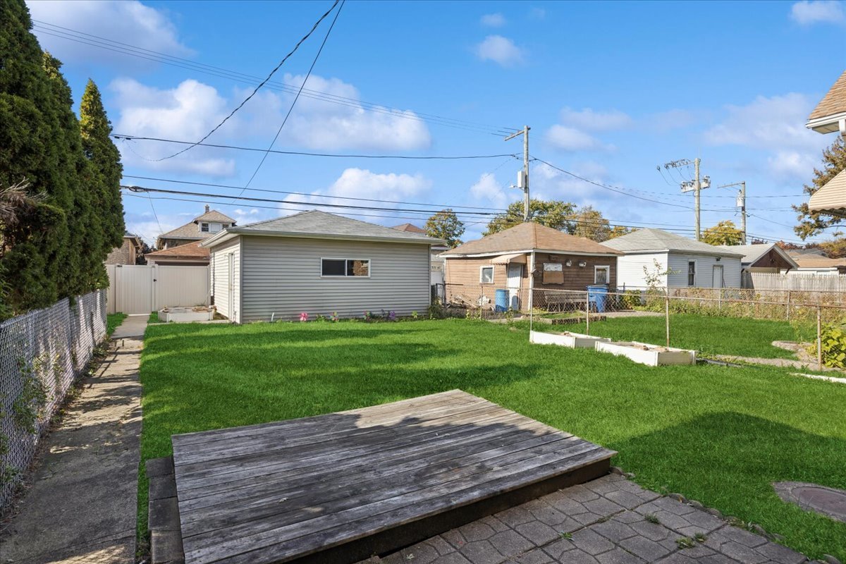 1530 S 61st Avenue, Cicero, IL 60804