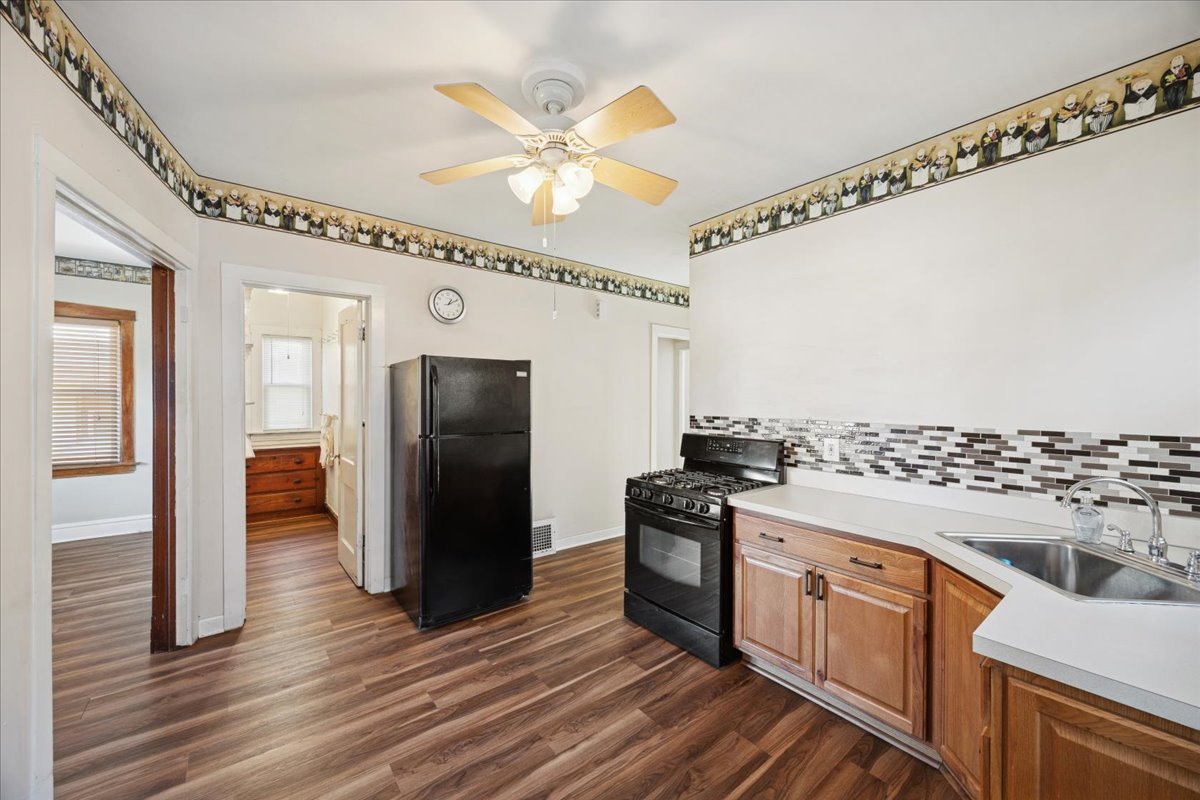 1530 S 61st Avenue, Cicero, IL 60804