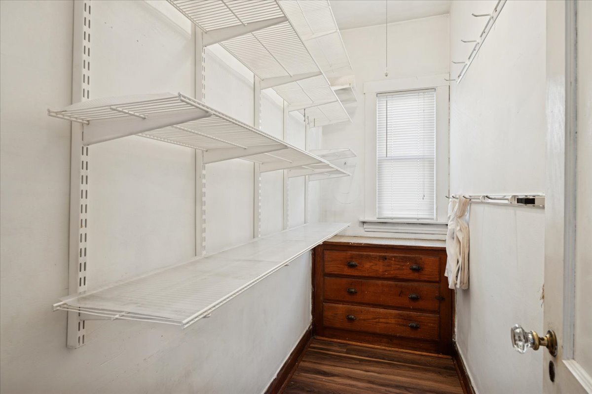 1530 S 61st Avenue, Cicero, IL 60804