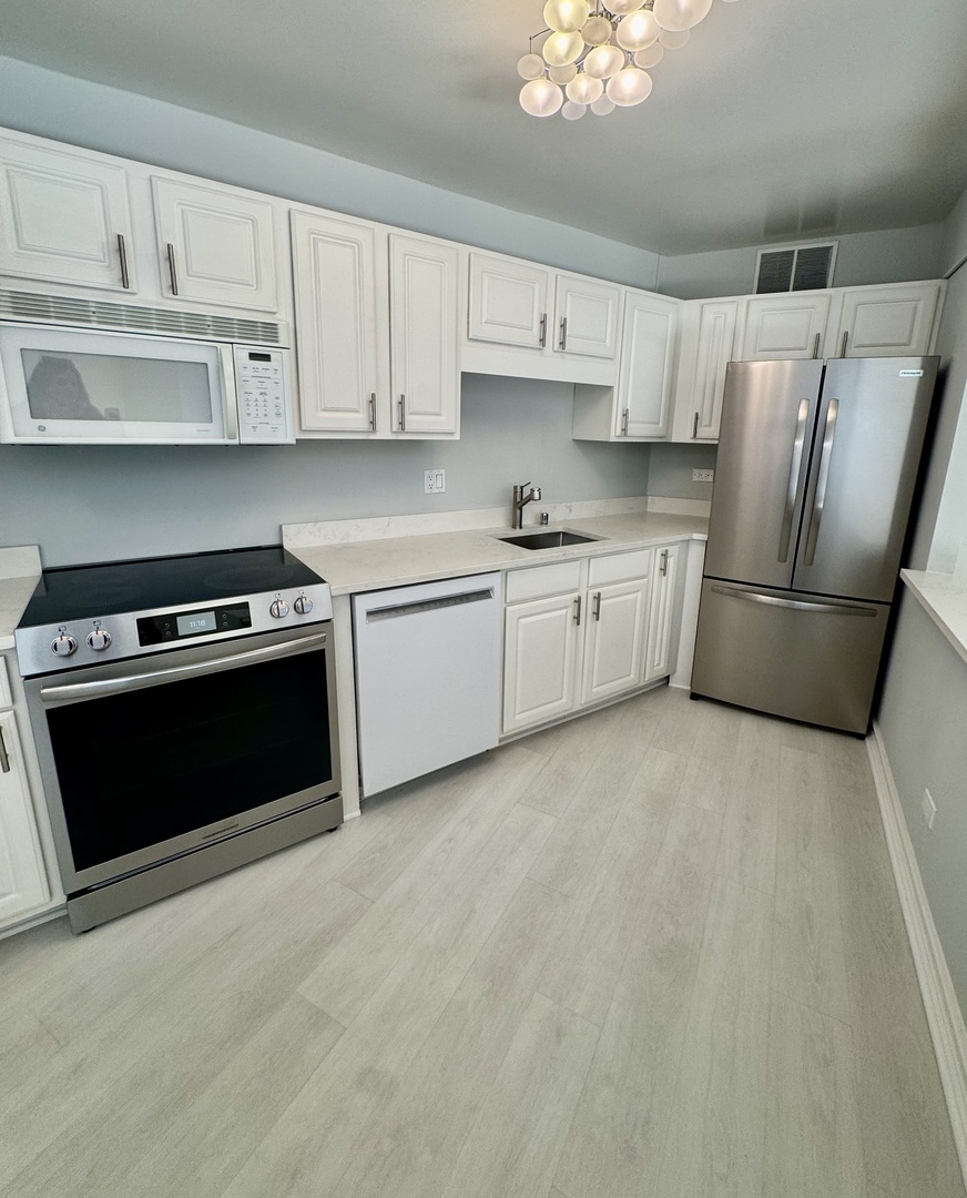 211 E Ohio Street #1215, Chicago, IL 60611