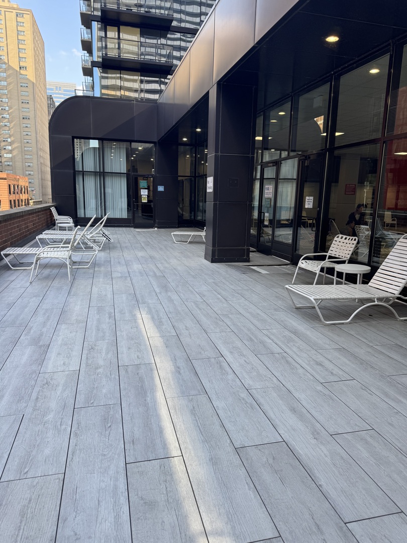 211 E Ohio Street #1215, Chicago, IL 60611