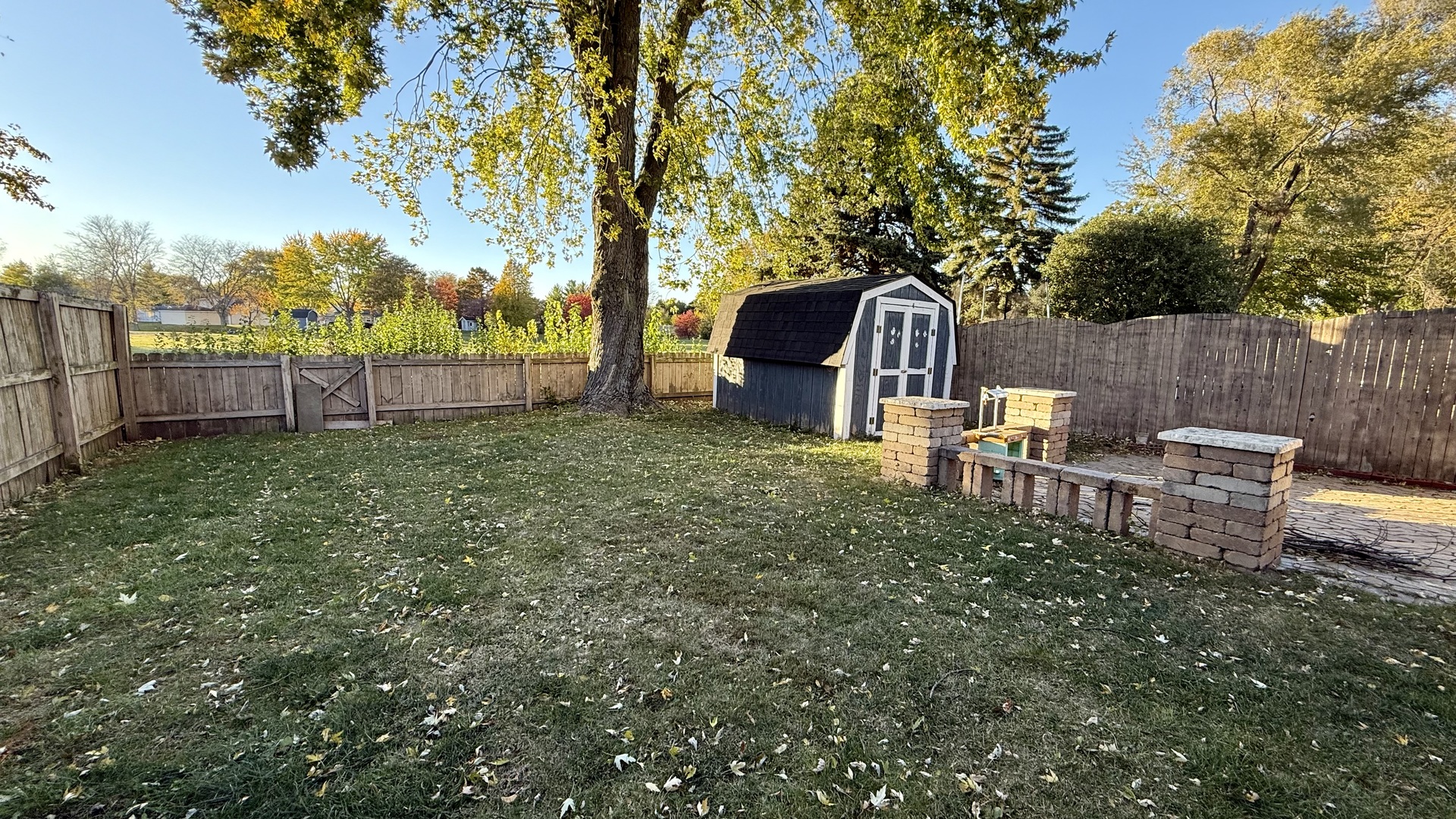 785 Clearwood Court, Aurora, IL 60504