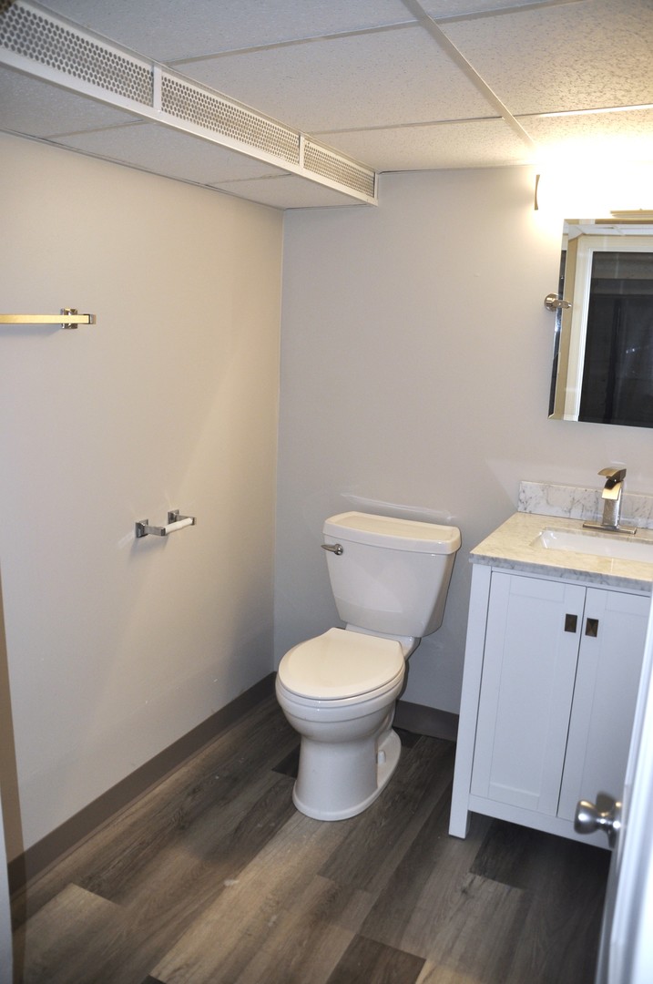 110 W 12th Avenue, Naperville, IL 60563